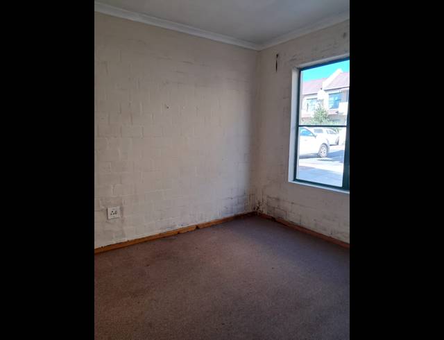 2 BEDROOM APARTMENT FOR SALE IN SUNRIDGE